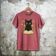 Cat Reading Book Flowers Men's Comfort Colors T-Shirt Crimson