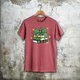 Coquette Bow Books St Patrick's Shamrock Bookworm Librarian Men's Comfort Colors T-Shirt Crimson