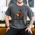 Attila The Hun Reading A Book Men's Comfort Colors T-Shirt Pepper