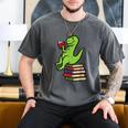 Dino Reading Read Reading Librarian Book Men Boys Kids Men's Comfort Colors T-Shirt Pepper