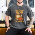 Floral Cow Reading Pun Just One More Chapter Cozy Book Lover Men's Comfort Colors T-Shirt Pepper