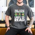 This Little Leprechaun Likes To Read St Patrick's Day Book Men's Comfort Colors T-Shirt Pepper