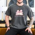 Reading Books Mom Mothers Day Coquette Pink Bow Book Lovers Men's Comfort Colors T-Shirt Pepper