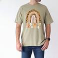 Leopard Teacher Wild About Reading Books Reader Librarian Men's Comfort Colors T-Shirt Khaki
