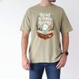 Read S'More Books Camping Outdoors Travel Campfire Men's Comfort Colors T-Shirt Khaki Read S'More Books Camping Outdoors Travel Campfire Men's Comfort Colors T-Shirt Khaki