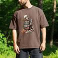 Skeleton Reading Book Halloween Bookworm Bibliophile Reader Men's Comfort Colors T-Shirt Espresso