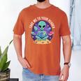 Alien Reader Reading Teacher Librarian Book Lover Men's Comfort Colors T-Shirt Yam