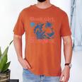 Girl Reading Book Summer Beach Vacation For Book Lover Men's Comfort Colors T-Shirt Yam