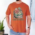 Leer ES Poder Cute Floral Spanish Teacher Book Reading Men's Comfort Colors T-Shirt Yam