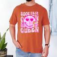 Library Book Fair Queen Vibe Groovy Tie Dye School Reading Men's Comfort Colors T-Shirt Yam