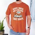 Women's Wild Dreams Reading Giraffe Book Reader Zoo Animals Kids Men's Comfort Colors T-Shirt Yam