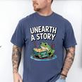 Unearth a Story Frog Reading a Book Summer 2026 Men's Comfort Colors T-Shirt Blue Jean