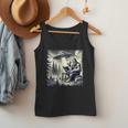 Bigfoot With Alien Reading A Book Bigfoot And UFO Men Tank Top