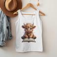 Highland Cow Reading Book Bookworm Men Tank Top