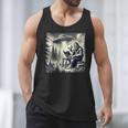 Bigfoot With Alien Reading A Book Bigfoot And UFO Men Tank Top
