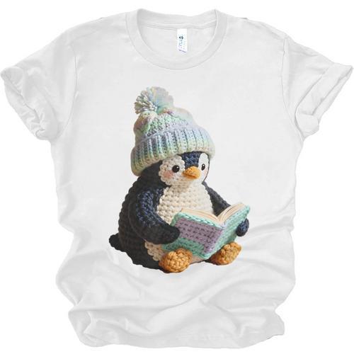 Cute Penguin Reading Book Faux-Crochet Print Unisex Jersey T-Shirt - Bookorys DE