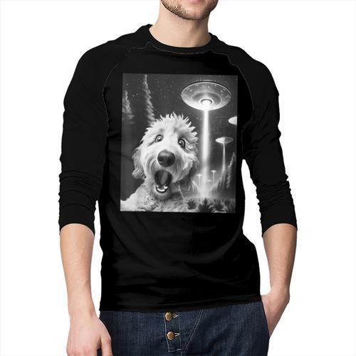 Goldendoodle Alien UFO Taking a Selfie Dog Mom Dad Men Baseball Raglan Shirt - Father's Day Fun
