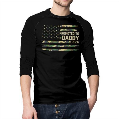 Promoted To Daddy Est 2026 Camo USA Flag New Dad 2026 Men Baseball Raglan Shirt - Father's Day Fun
