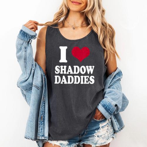 Fantasy Romantasy Book Lover I Love Heart Shadow Daddies Comfort Colors Tank Top - Bookorys