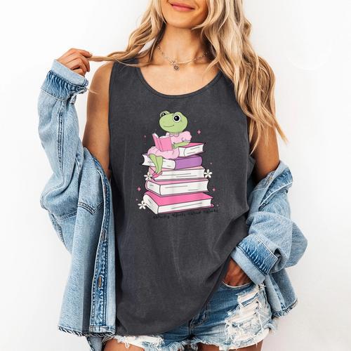 Cute Book Lover Frog Pretty Girls Read Books Kawaii Reading Comfort Colors Tank Top - Bookorys