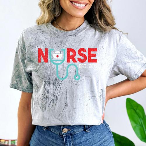 Nurse Est 2018 New Graduation Nursing School T-Shirt Comfort Color Blast T-Shirt - Best Gift Smart