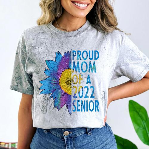 Proud Mom Of a 2022 Senior Shirt Graduation 2022 Women's Comfort Color Blast T-Shirt - Best Gift Smart