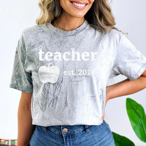 Teacher Est 2018 Vintage Graduation Comfort Color Blast T-Shirt - Best Gift Smart