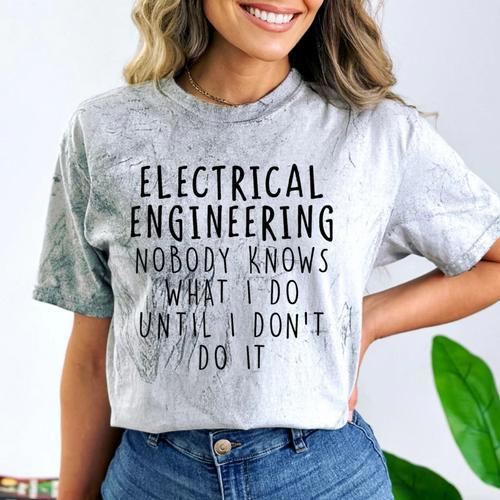 Electrical Engineering Tees Women's Electrical Engineer Modern Classic Casual Small Graduation T-Shirt Comfort Color Blast T-Shirt - Best Gift Smart