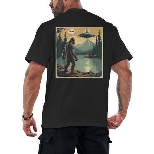Bigfoot Sasquatch Alien Spaceship UFO Introvert Bruh Men's Back Print T-Shirt - Raresse