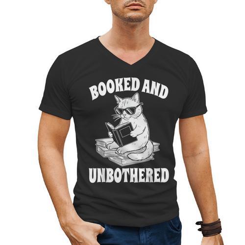 Booked And Unbothered Cat Reading Book Lovers Men's V-Neck T-Shirt - Bookorys DE