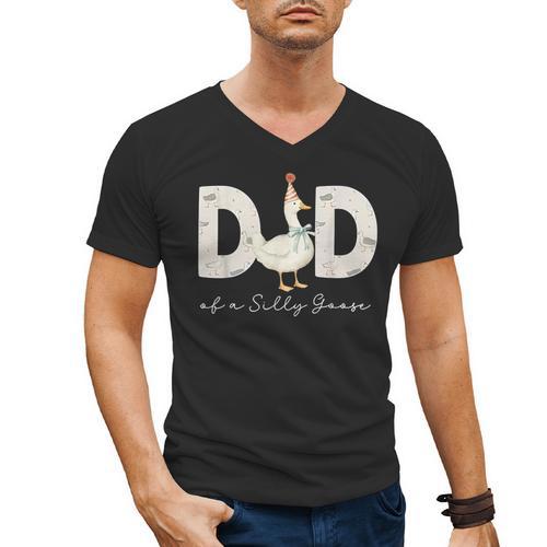 Dad Of The Silly Goose Silly Goose Birthday Matching Family Men's V-Neck T-Shirt - Father's Day Fun