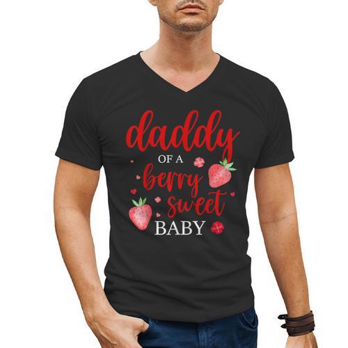 Daddy Of A Berry Sweet One Strawberry Baby First Birthday Men's V-Neck T-Shirt - Father's Day Fun