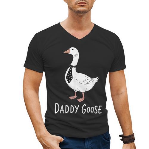 Daddy Goose Fun Father's Day Tee For Dad Men's V-Neck T-Shirt - Father's Day Fun