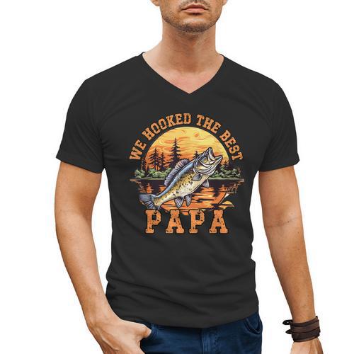 We Hooked The Best Papa Ever Fishing Dad Papa's Day Men's V-Neck T-Shirt - Father's Day Fun