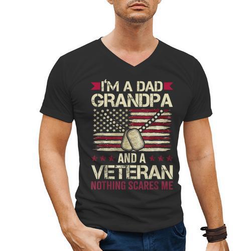 I'm a Dad Grandpa And a Veteran Nothing Scares Me Men's V-Neck T-Shirt - Father's Day Fun