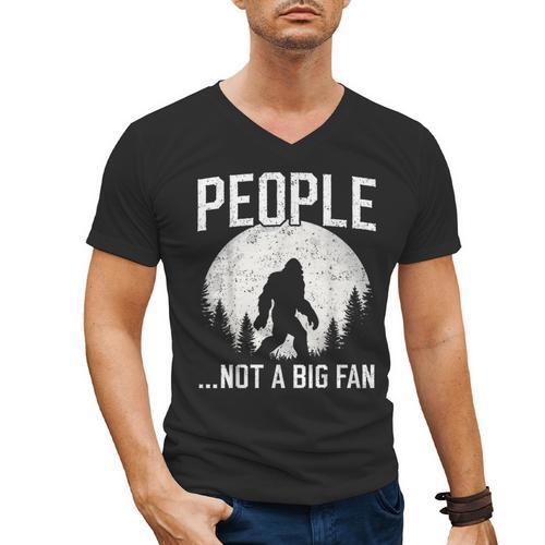 Introvert Bigfoot People Not A Big Fan Dad Joke Men's V-Neck T-Shirt - Father's Day Fun