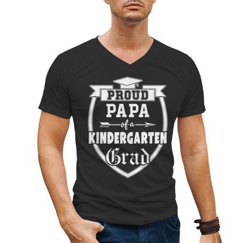 Proud Papa Of a Kindergarten Grad Father Graduation Shirt Men's V-Neck T-Shirt - Best Gift Smart