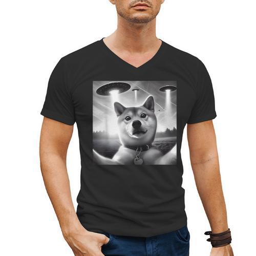 Shiba Inu Dog Dad Mom Graphic Selfie UFOs Weird Aliens Men's V-Neck T-Shirt - Father's Day Fun