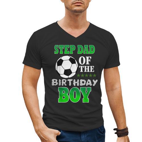 Step Dad Of The Birthday Boy Soccer Stars Outfit Men's V-Neck T-Shirt - Father's Day Fun