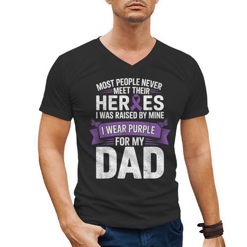 I Wear Purple For My Dad Pancreatic Cancer Support Men's V-Neck T-Shirt - Father's Day Fun