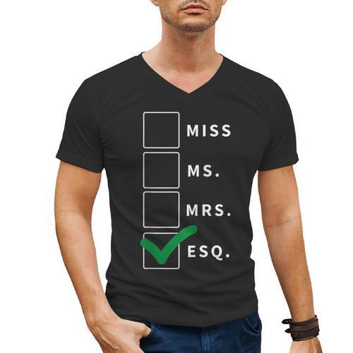 Woman Law School Lawyer Graduation Attorney Men's V-Neck T-Shirt - Best Gift Smart