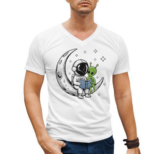 Astronaut Reading Book To Alien Moon Space Astronomy Men's V-Neck T-Shirt - Bookorys