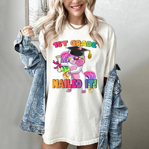 1st Grade Nailed It Flossing Unicorn Graduation Shirt Women's Comfort Colors T-Shirt - Best Gift Smart