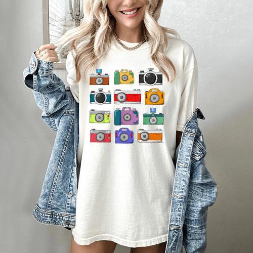 Camera Hand Drawn Old Nostalgia Retro Lens Styles Women's Comfort Colors T-Shirt - Figerry
