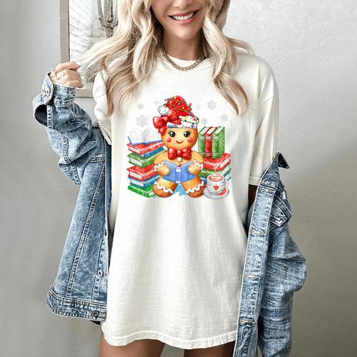 Christmas Gingerbread Man Reading Book Snowflake Teacher Women's Comfort Colors T-Shirt - Bookorys CA