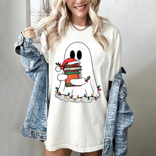 Cute Ghost Holding Books Bookish Christmas Women's Comfort Colors T-Shirt - Bookorys