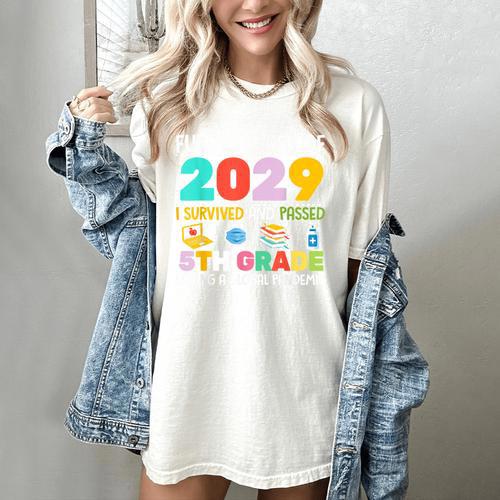 Future Class Of 2029 I Survived Passed 5th Grade Graduation Women's Comfort Colors T-Shirt - Best Gift Smart