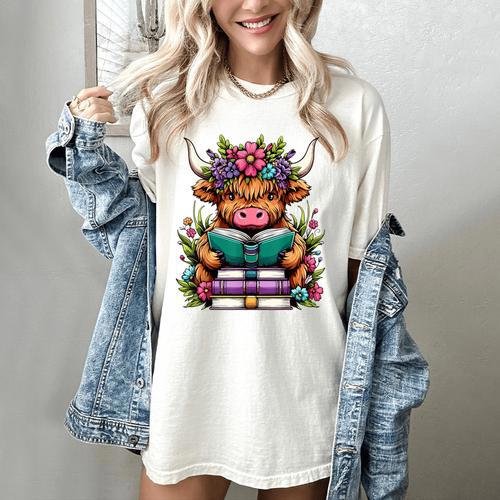 Highland Cow Book Floral Bookworm Women's Comfort Colors T-Shirt - Bookorys DE
