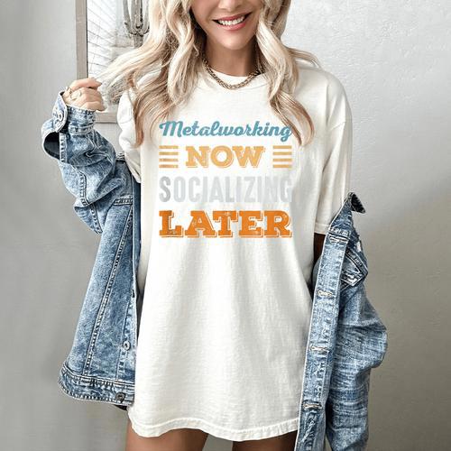 Metalworking Now Minimal Socializing Introvert Vintage Women's Comfort Colors T-Shirt - Raresse