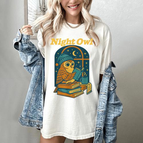Night Owl Cozy Reading Tea Coffee Lover Bookworm Cute Women's Comfort Colors T-Shirt - Bookorys DE